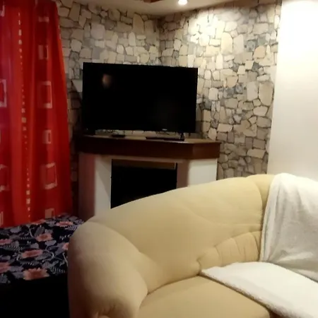 דירה Letni Ubytovani Apartman 2 *